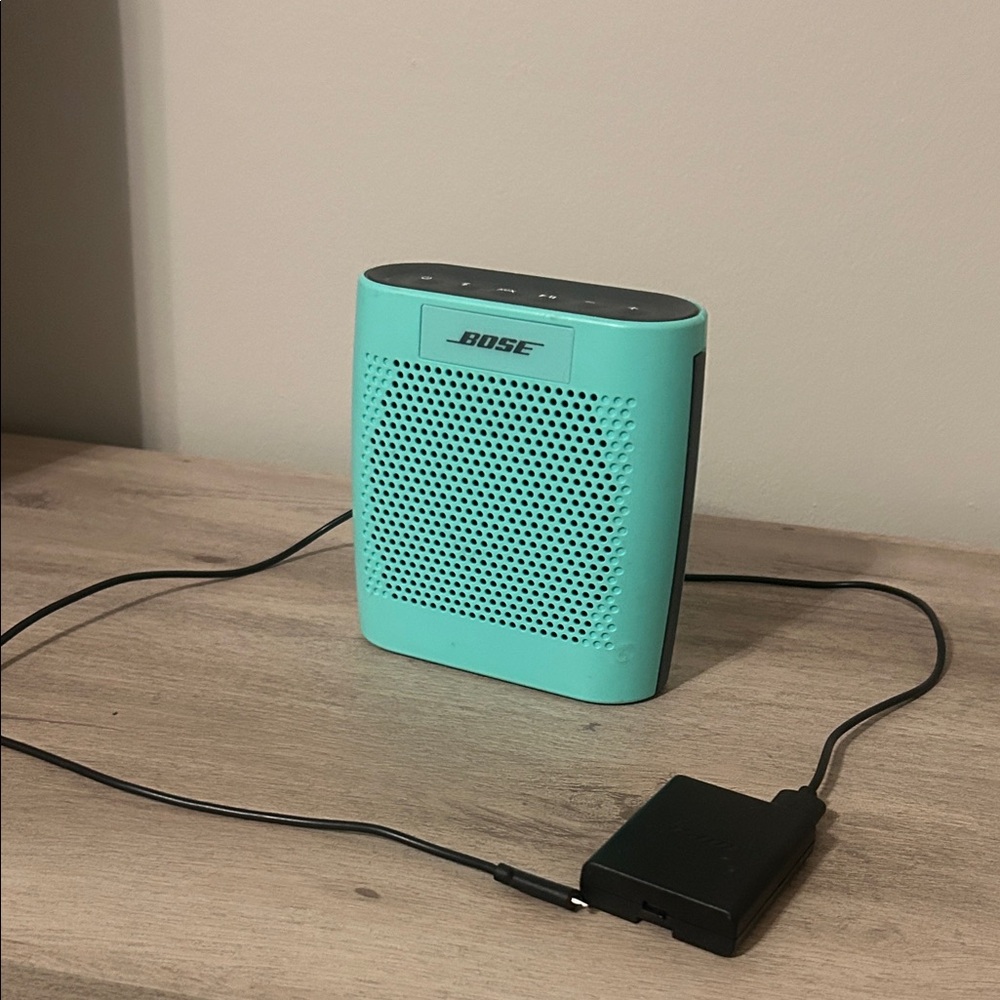 Bose Bluetooth Speaker - Turquoise